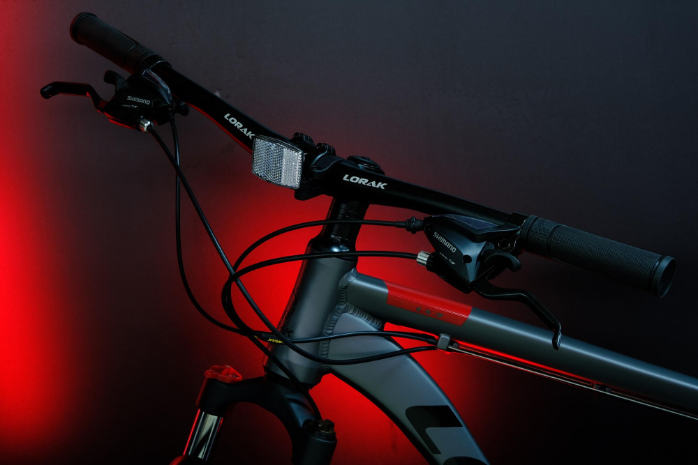 Lorak LX3 Матовый Серый/Красный рама 19 (на рост 171-182)